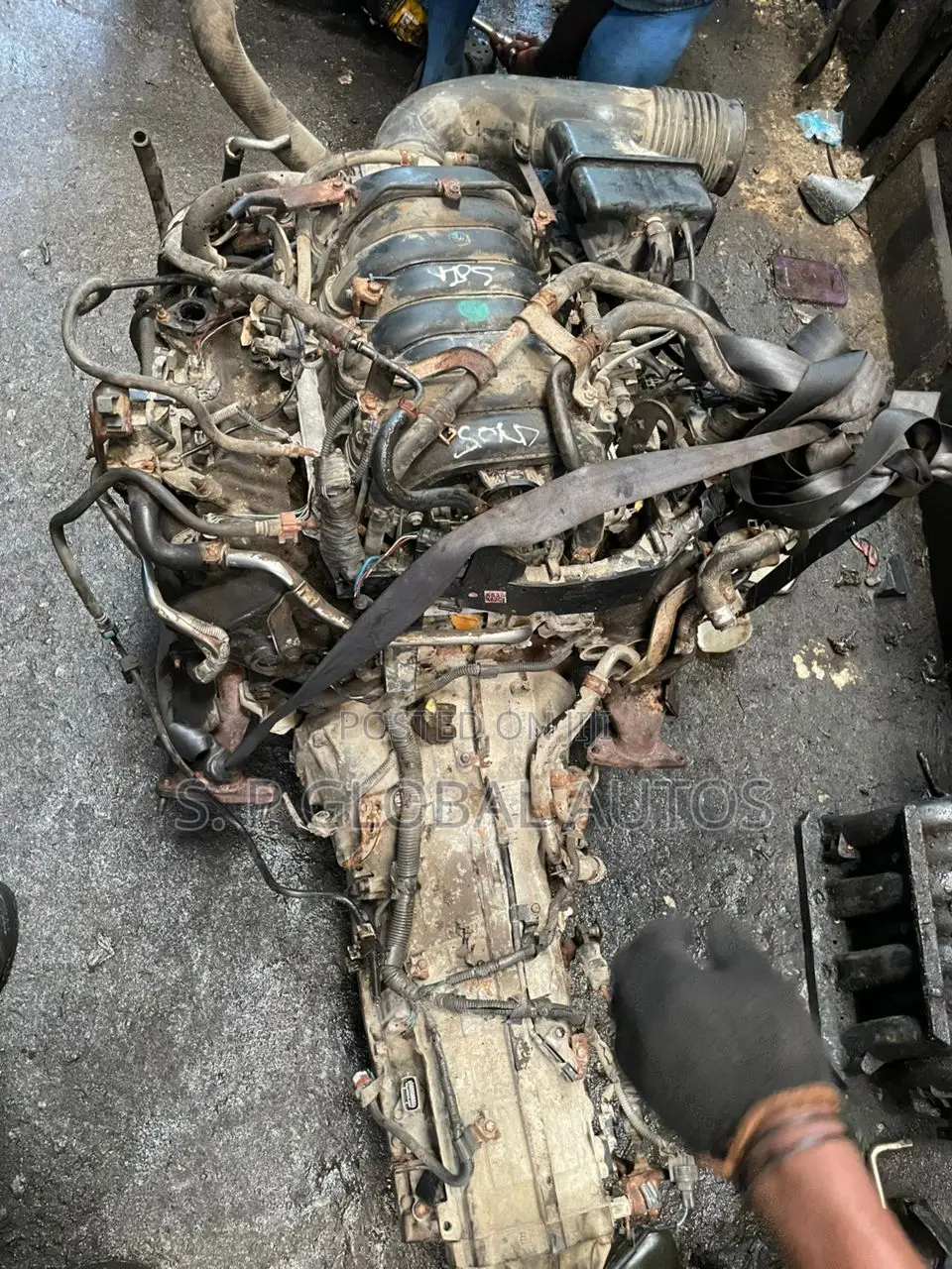 2uz V8 Gx470 Engine Black Plastic Manifold