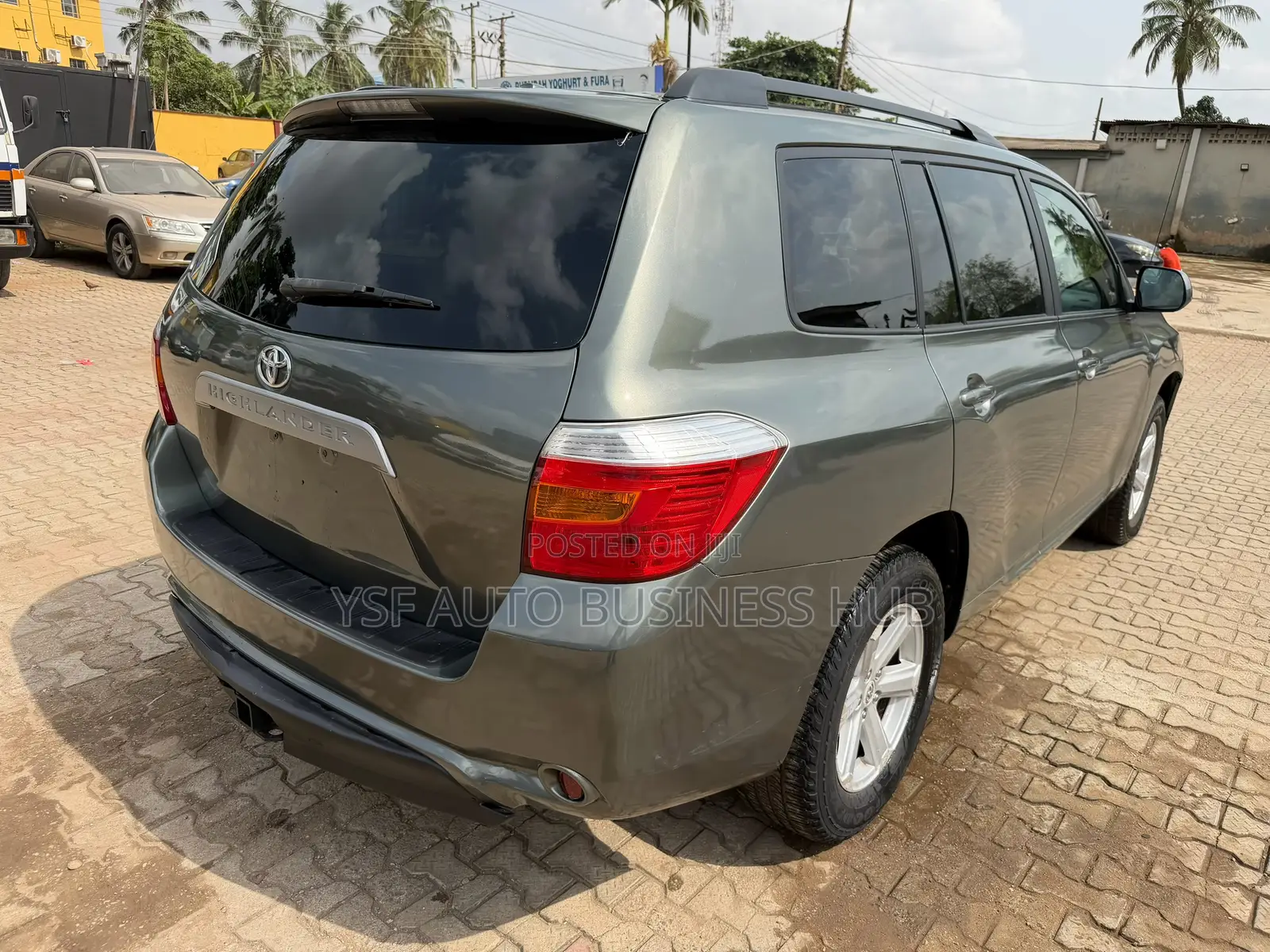 Toyota Highlander SE 2010 Green