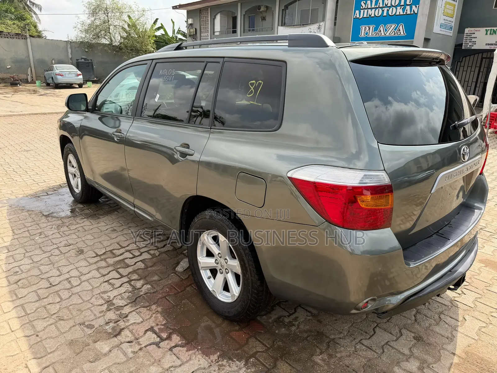 Toyota Highlander SE 2010 Green