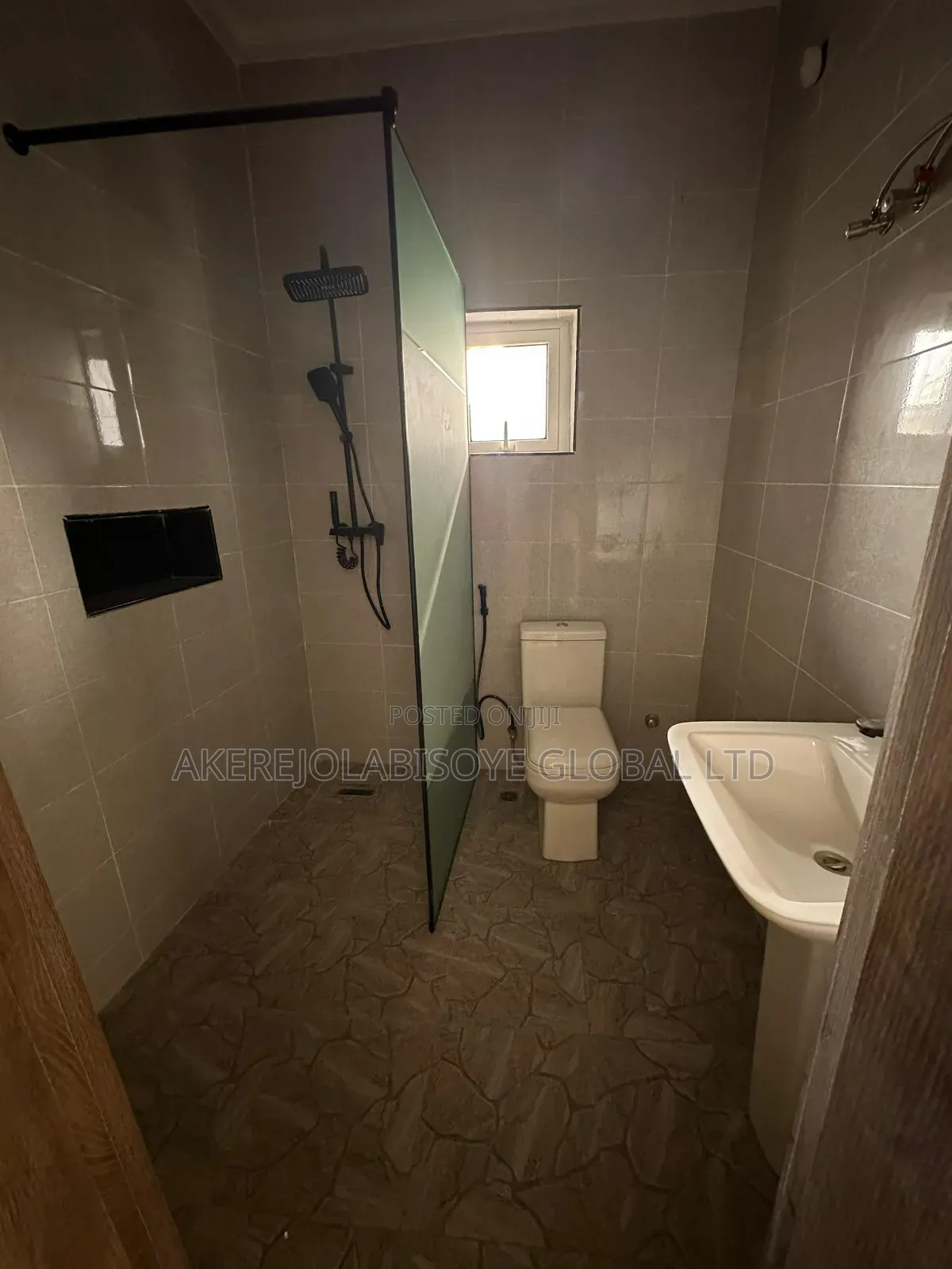 4bdrm Duplex in Around Godab for sale