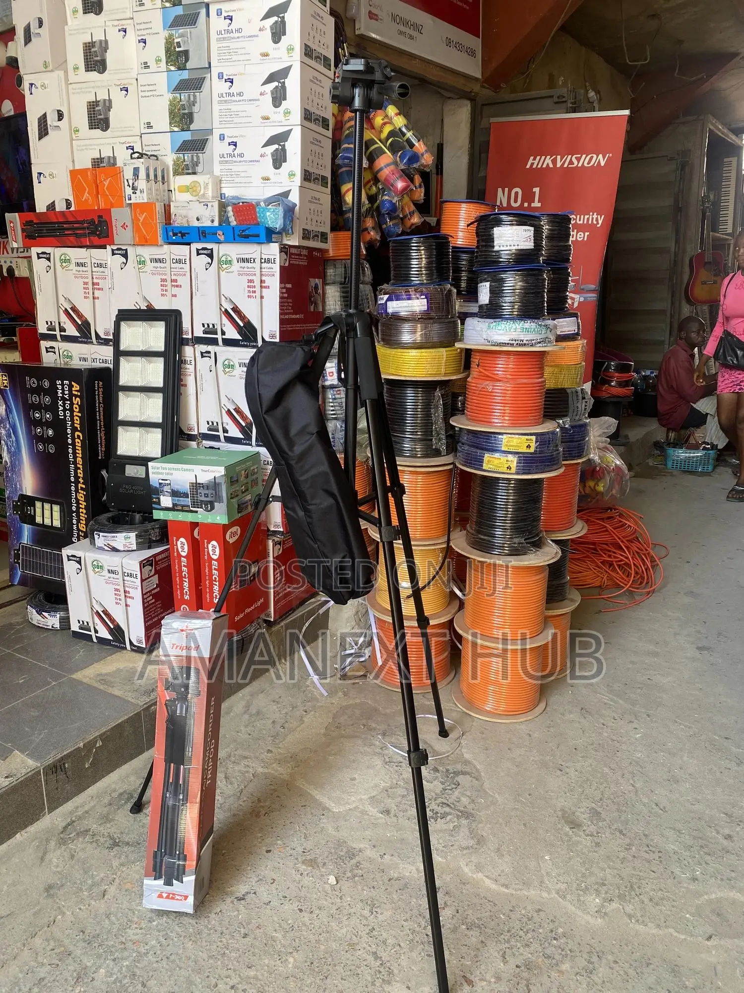 6ft Camera Tripod Stand With a Phone Holder