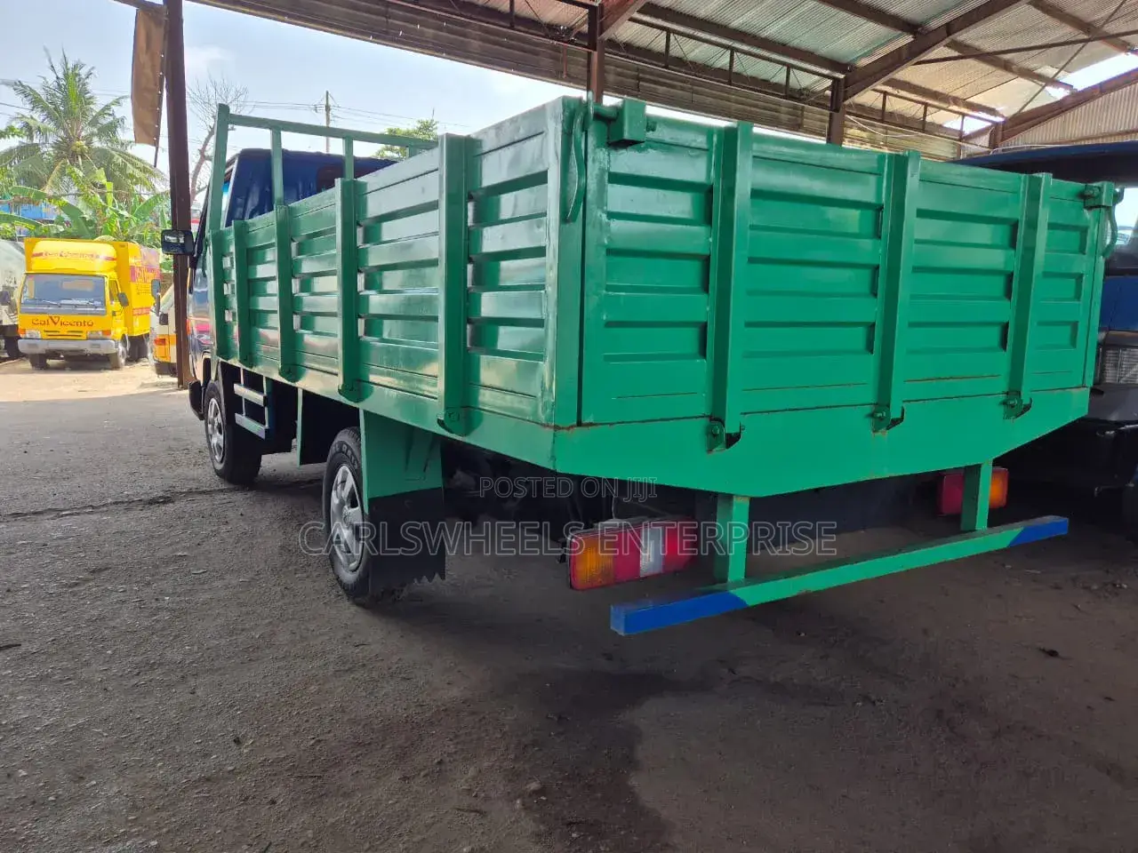 Foreign Used Fairly Used Dyna 100 Truck.