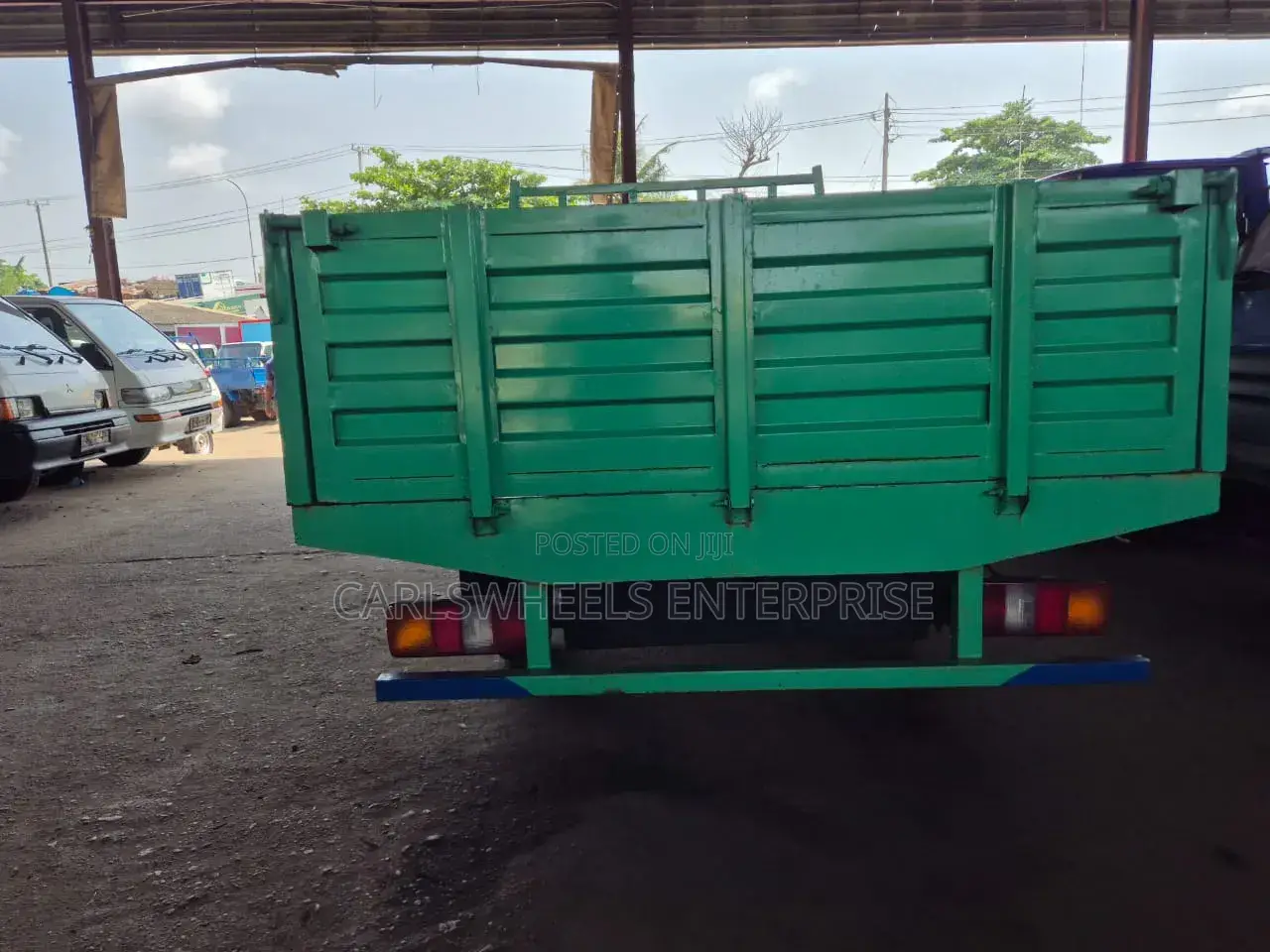 Foreign Used Fairly Used Dyna 100 Truck.