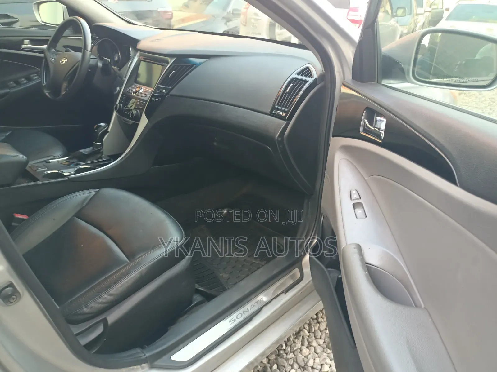 Hyundai Sonata Limited 4dr Sedan (2.4L 4cyl 6A) 2014 Silver
