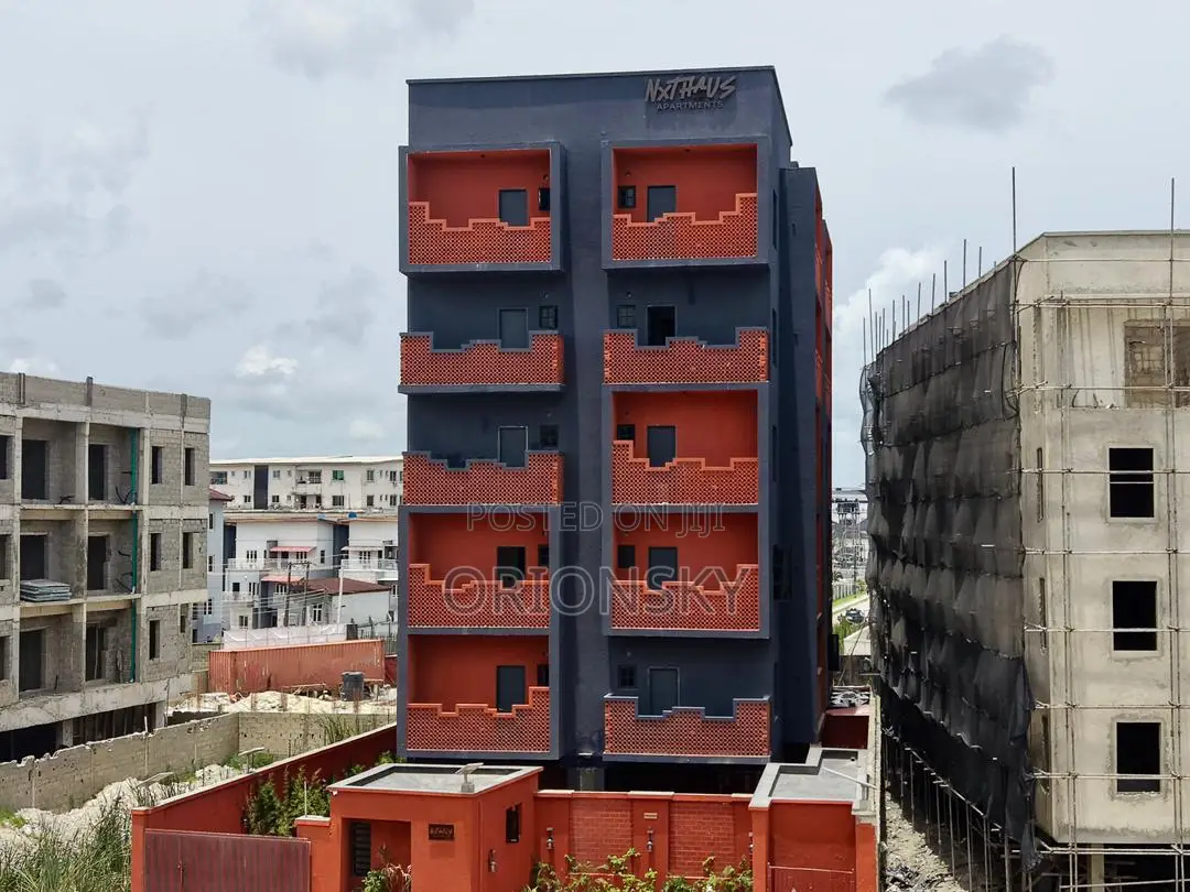 Furnished 1bdrm Block of Flats in Freedom Way, Lekki Phase 1 for sale