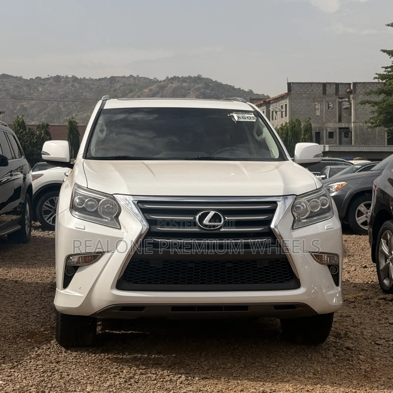 Lexus GX 460 Luxury 2016 White