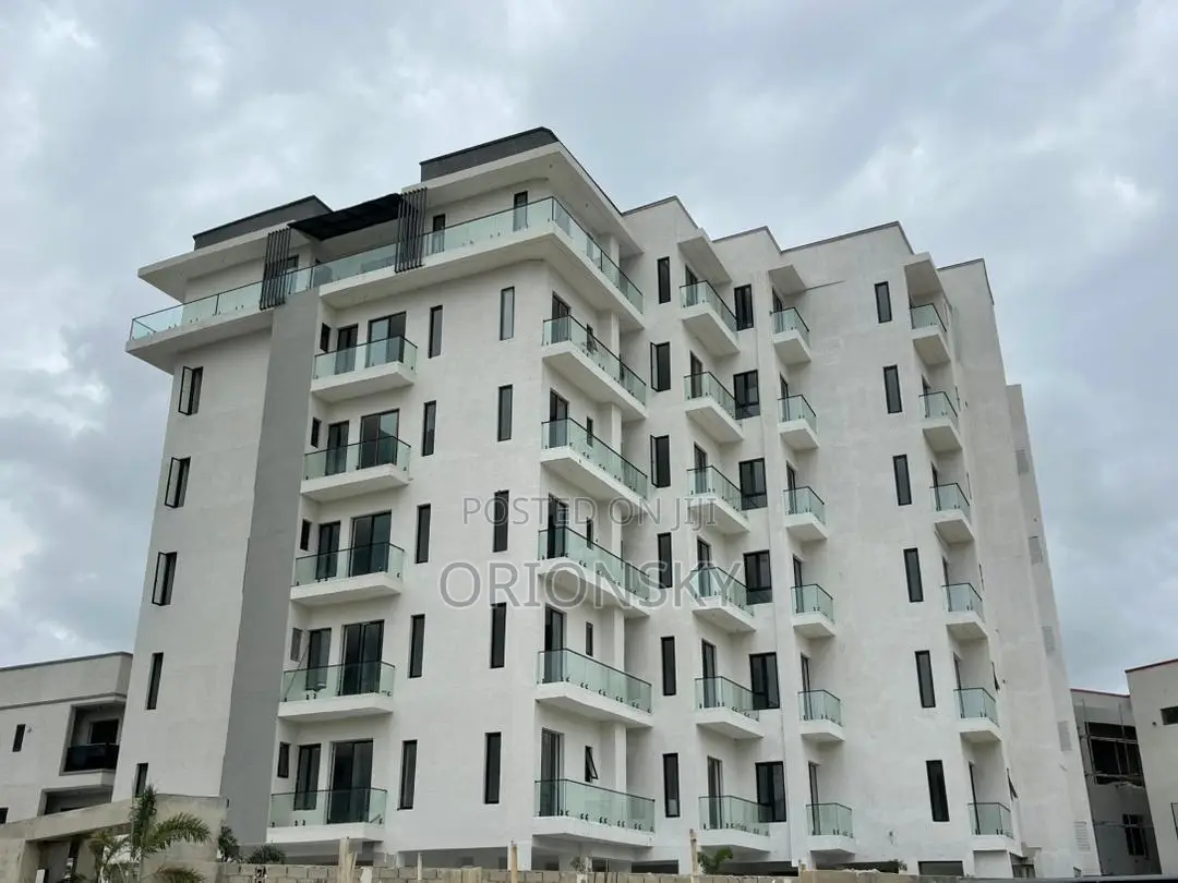 1bdrm Apartment in Freedom Way, Lekki Phase 1 for sale