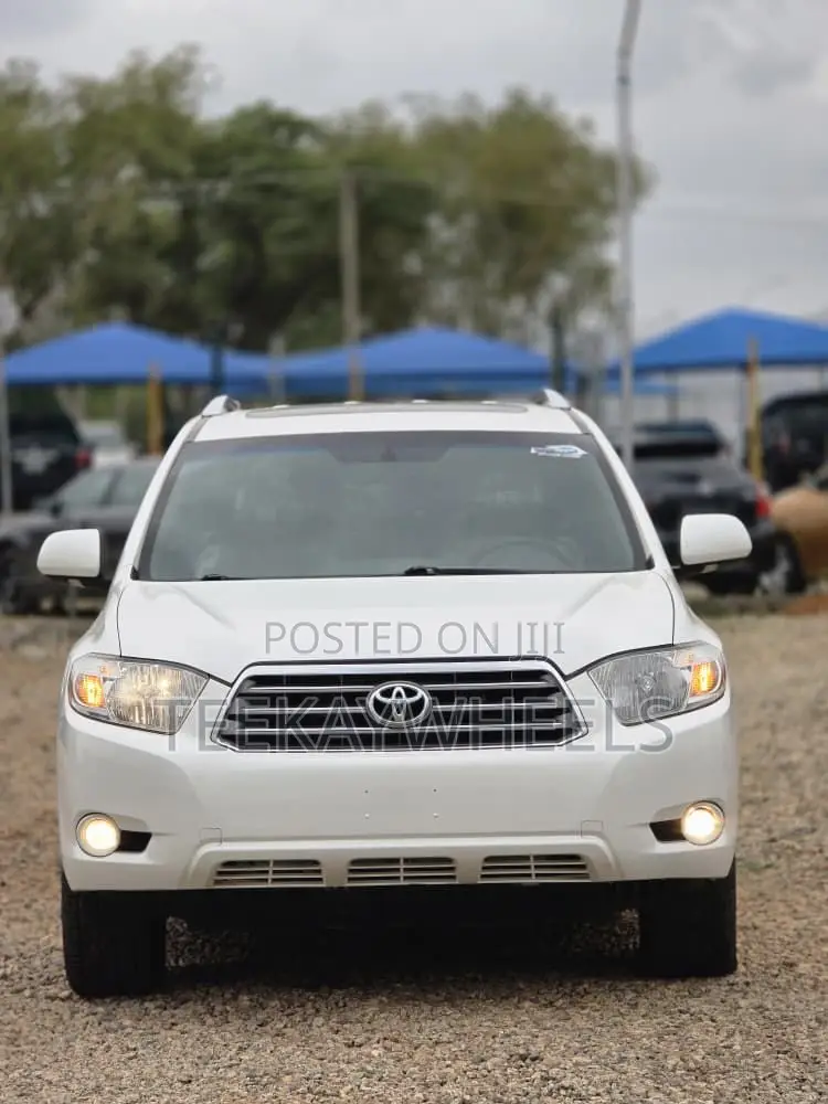 Toyota Highlander Limited 2011 White