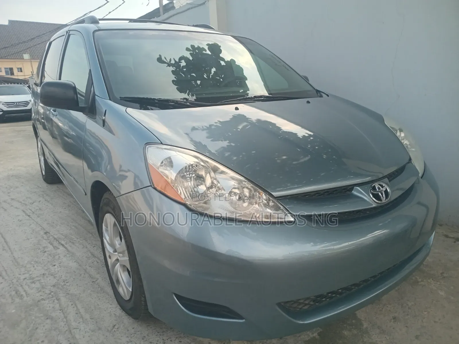 Toyota Sienna LE 2009 Blue