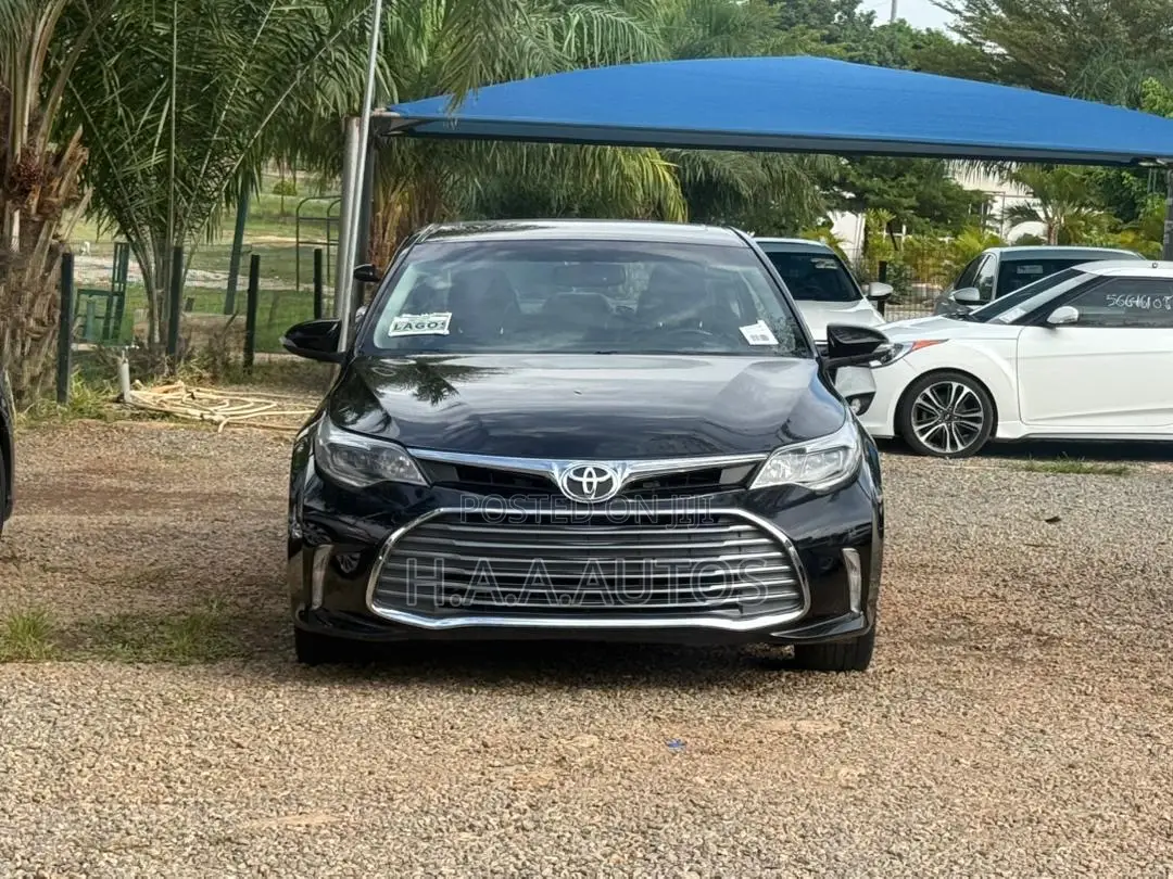 Toyota Avalon XLE Touring 4dr Sedan (3.5L 6cyl 6A) 2015 Black