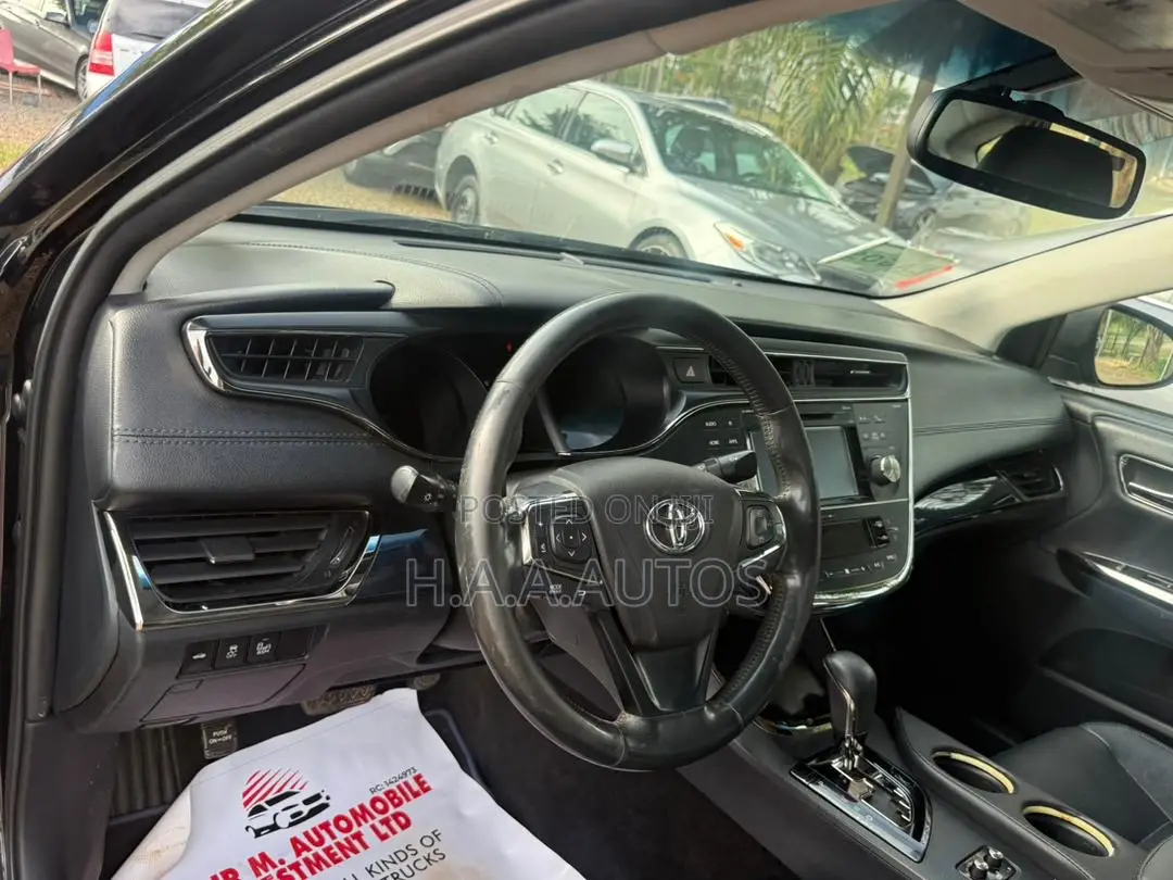 Toyota Avalon XLE Touring 4dr Sedan (3.5L 6cyl 6A) 2015 Black