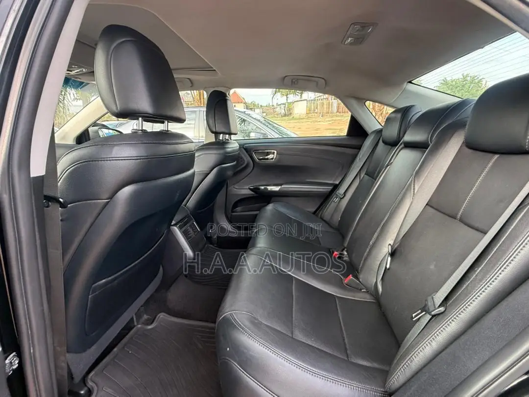 Toyota Avalon XLE Touring 4dr Sedan (3.5L 6cyl 6A) 2015 Black