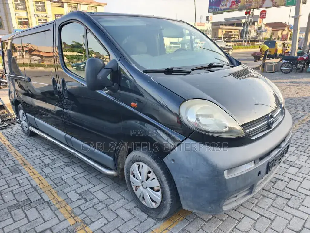 Opel Vivaro 2007 Black