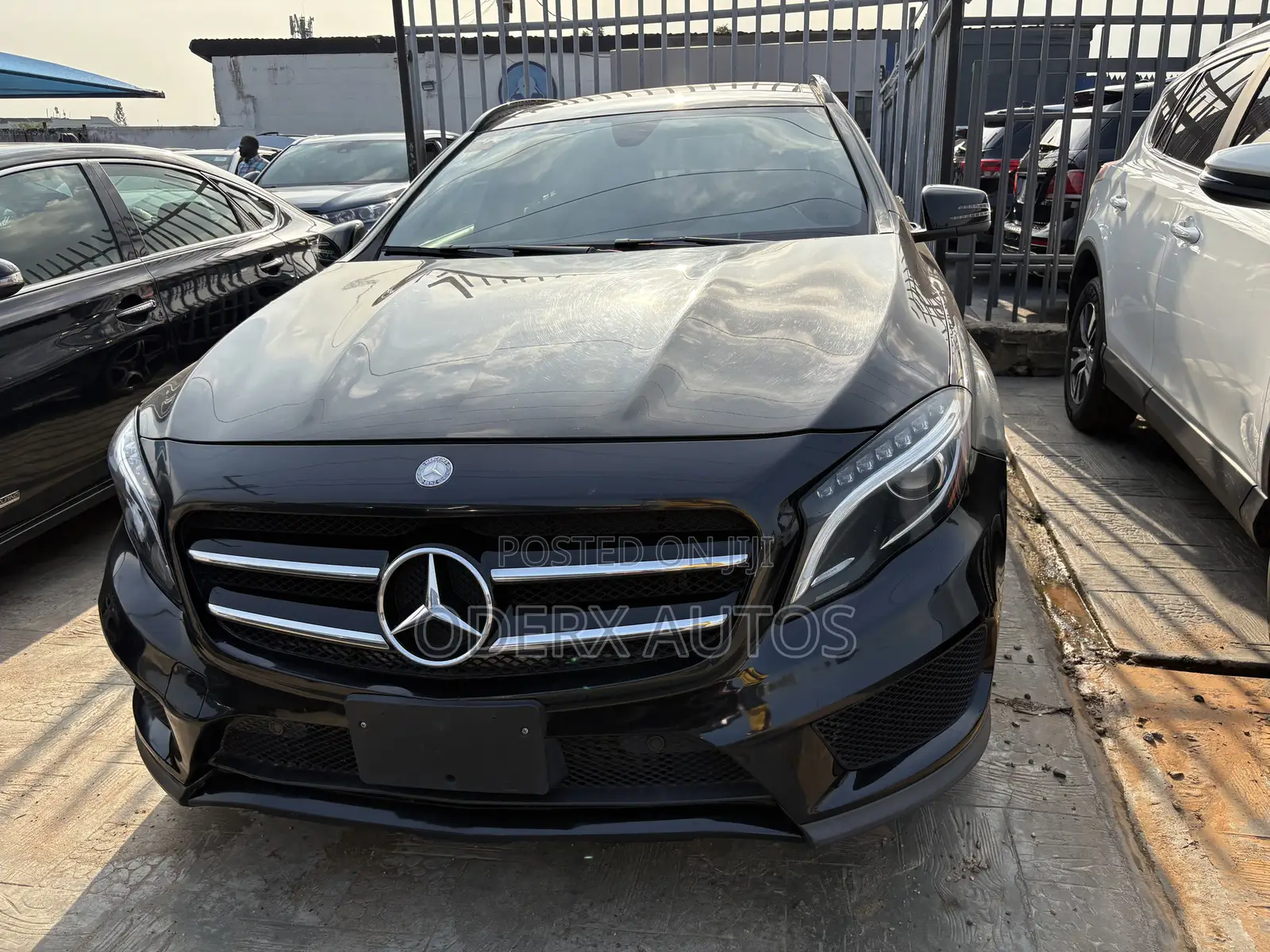 Mercedes-Benz GLA 250 2016 Black
