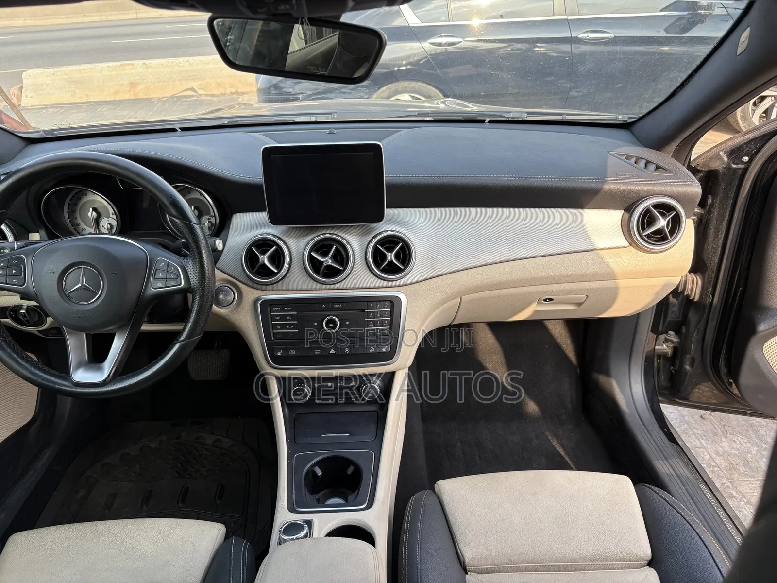 Mercedes-Benz GLA 250 2016 Black