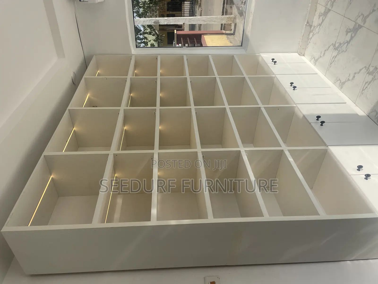 A Display Shelve
