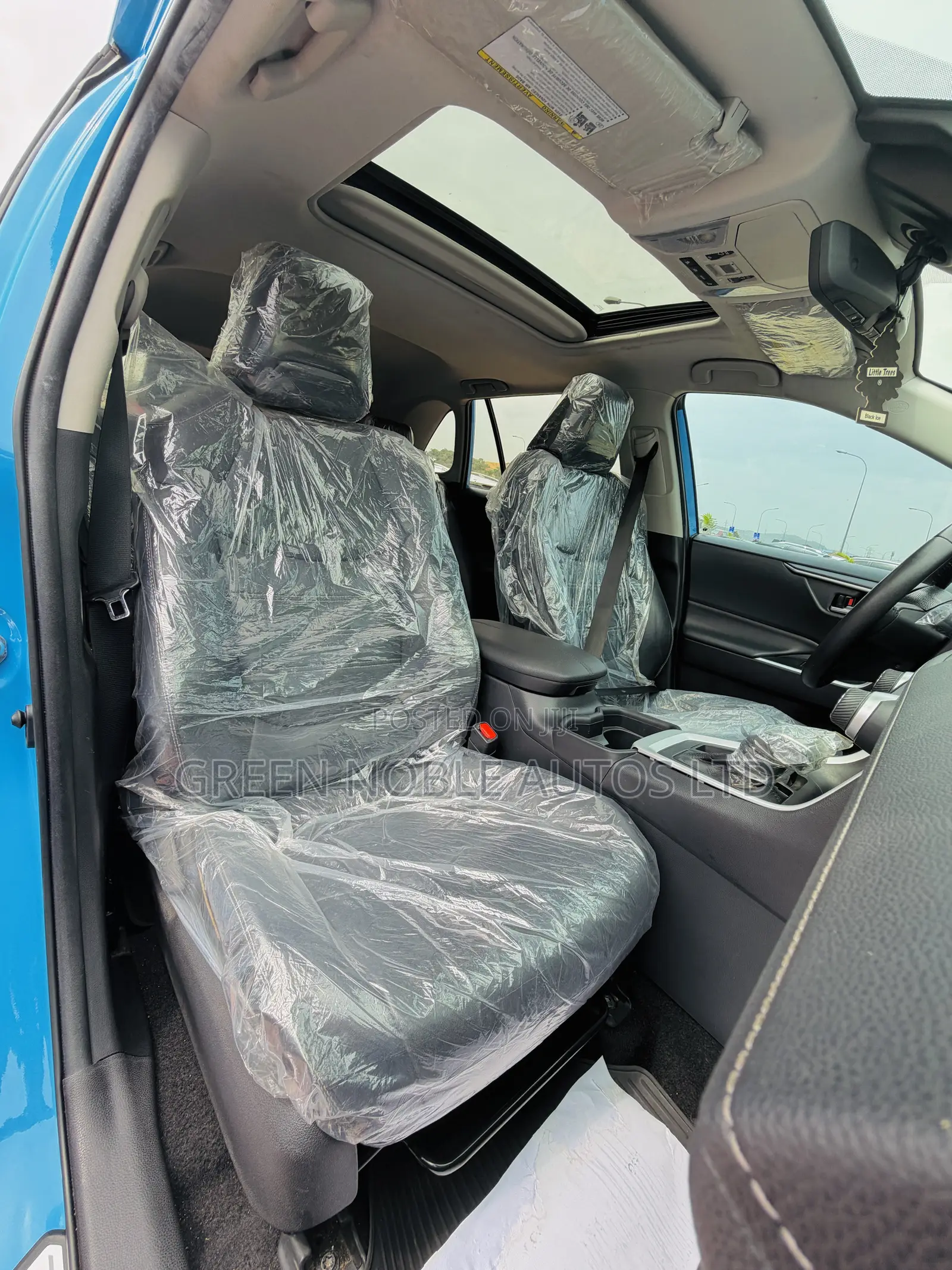 Toyota RAV4 2021 Blue