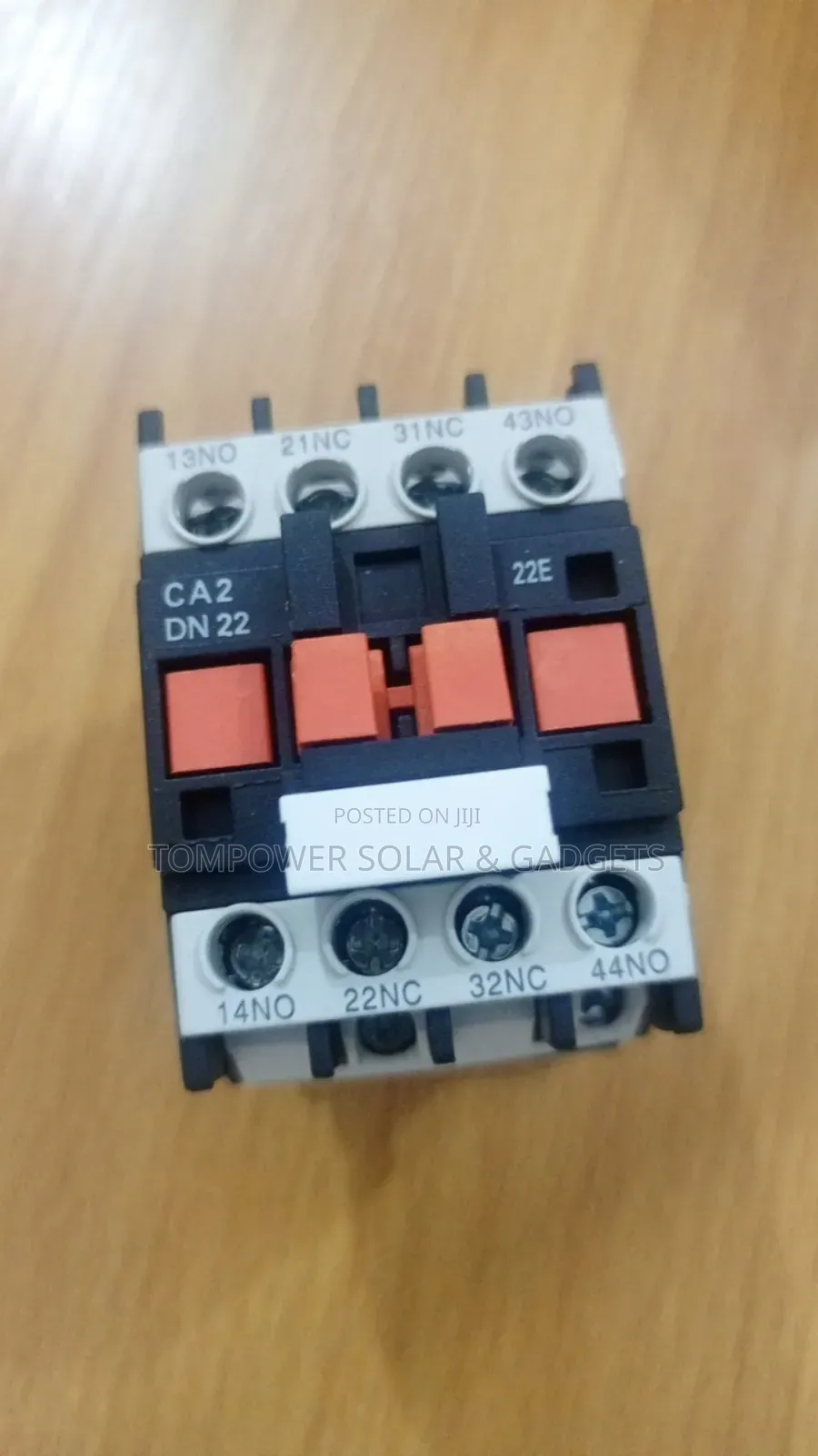 Non Common Neutral Contactors