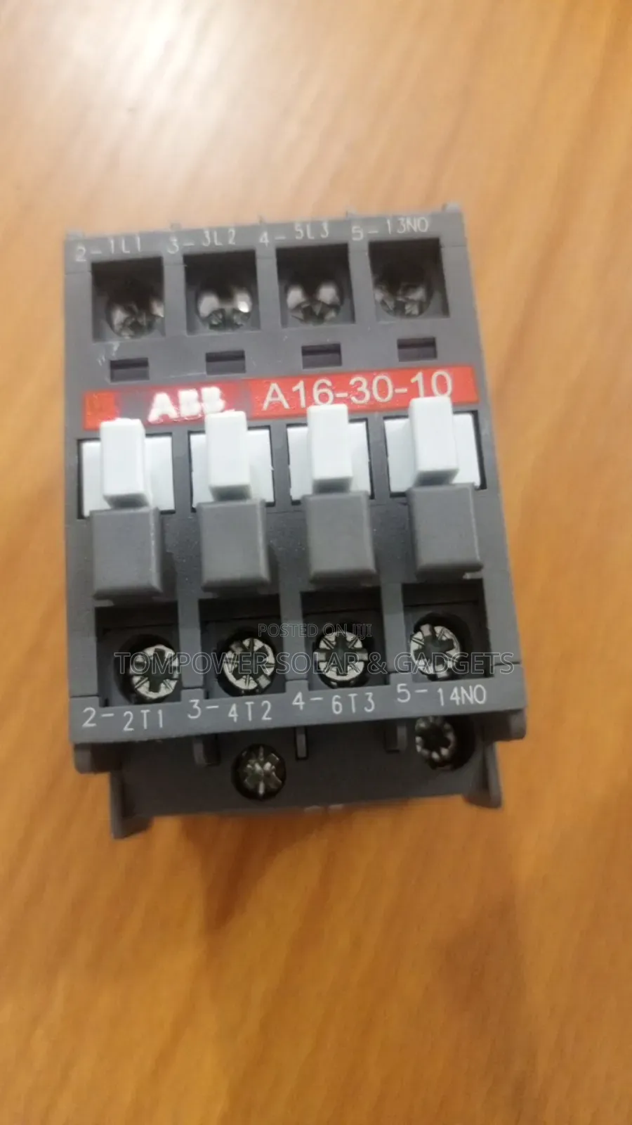 Non Common Neutral Contactors