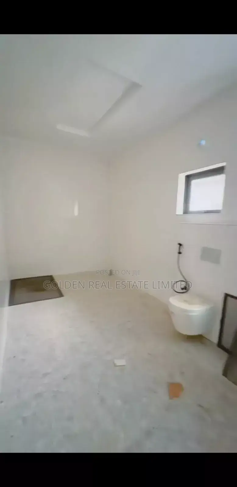 5bdrm Duplex in Central Business District for sale