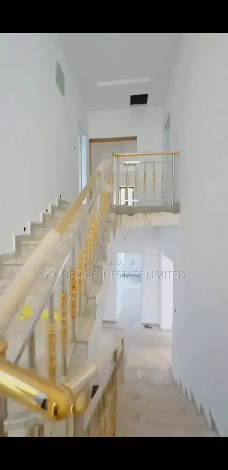 5bdrm Duplex in Central Business District for sale