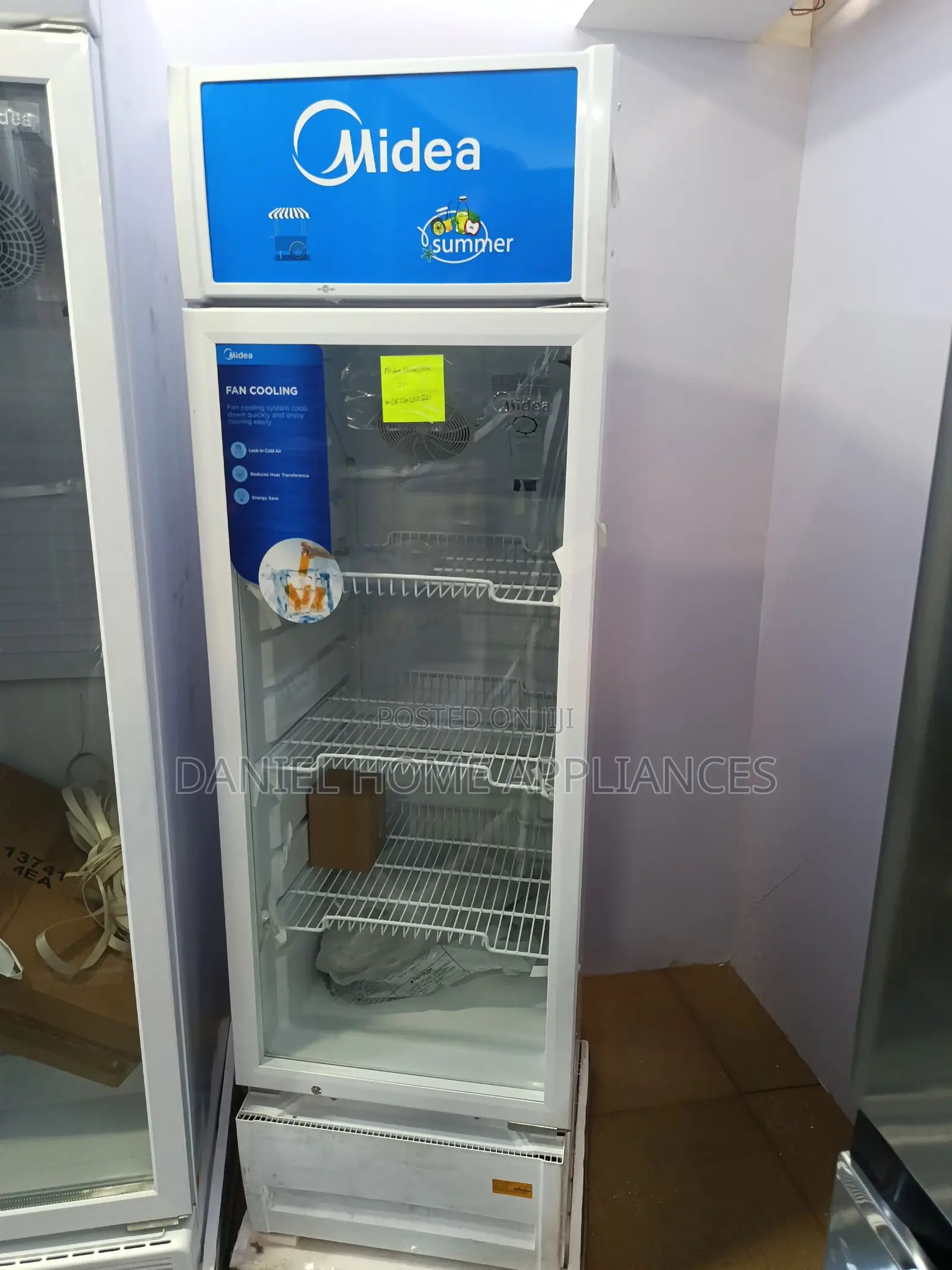 Midea Chiller Showcase 211l, Model Mdrz432fzg21