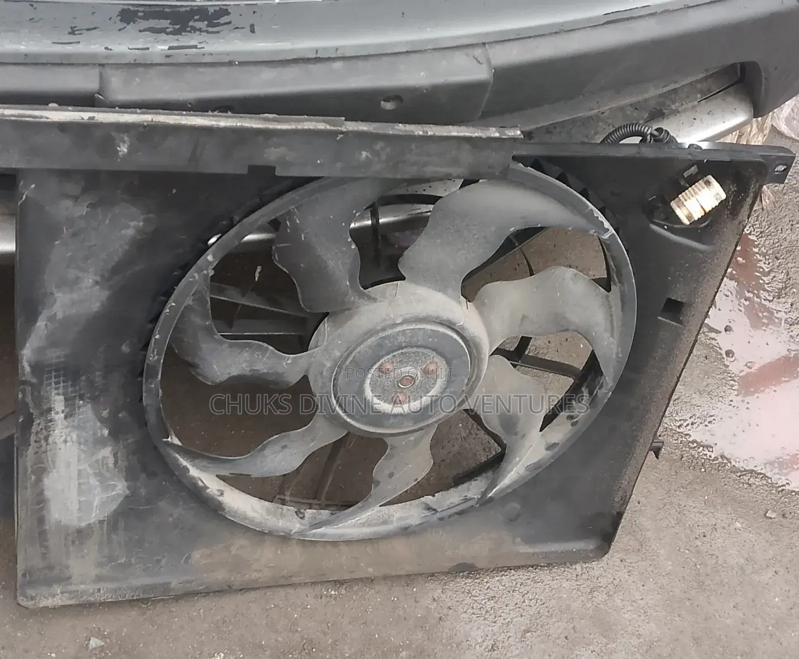 Tokunbo Radiator Fan Hyundai Santa Fe 2012-15