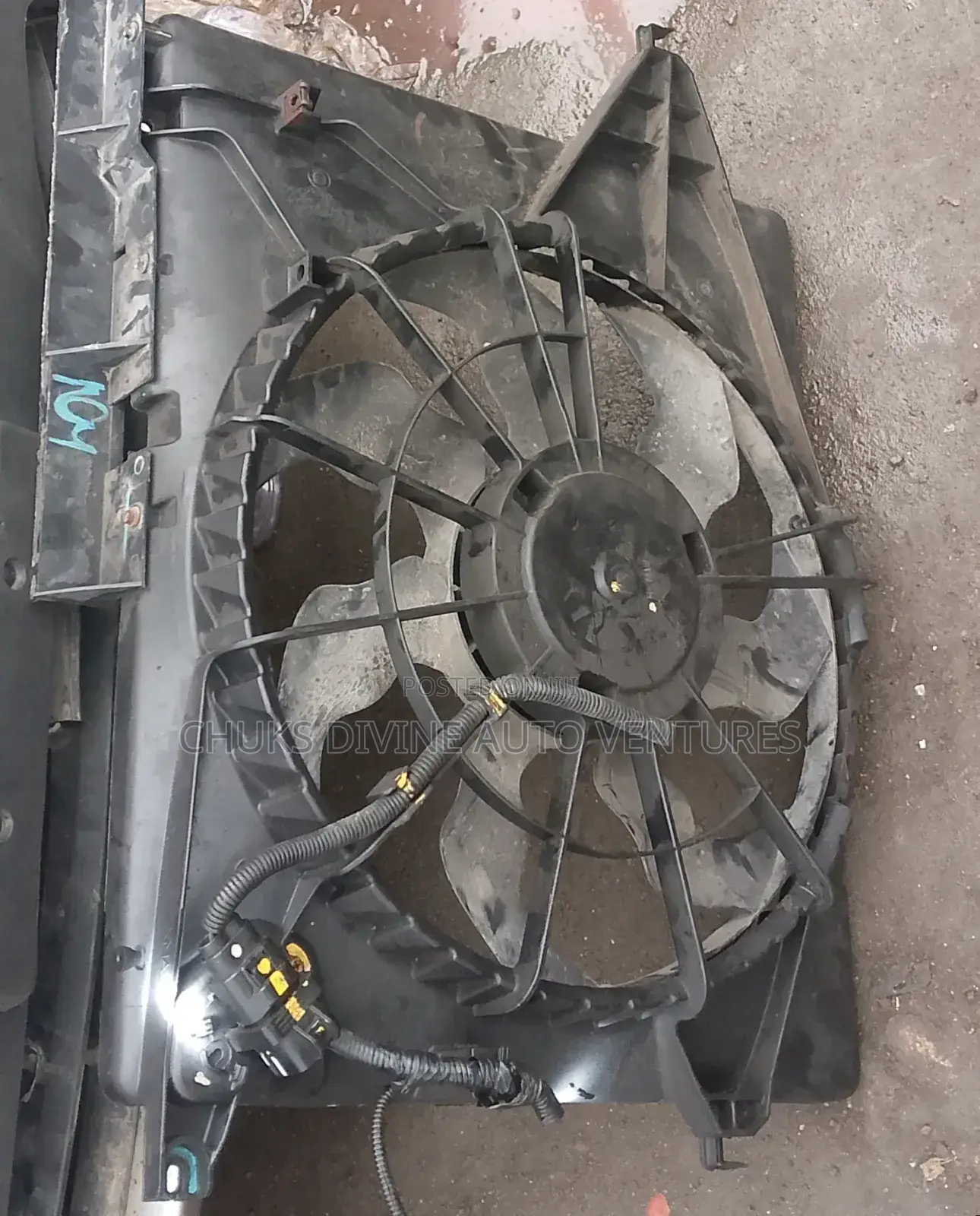 Tokunbo Radiator Fan Hyundai Santa Fe 2012-15