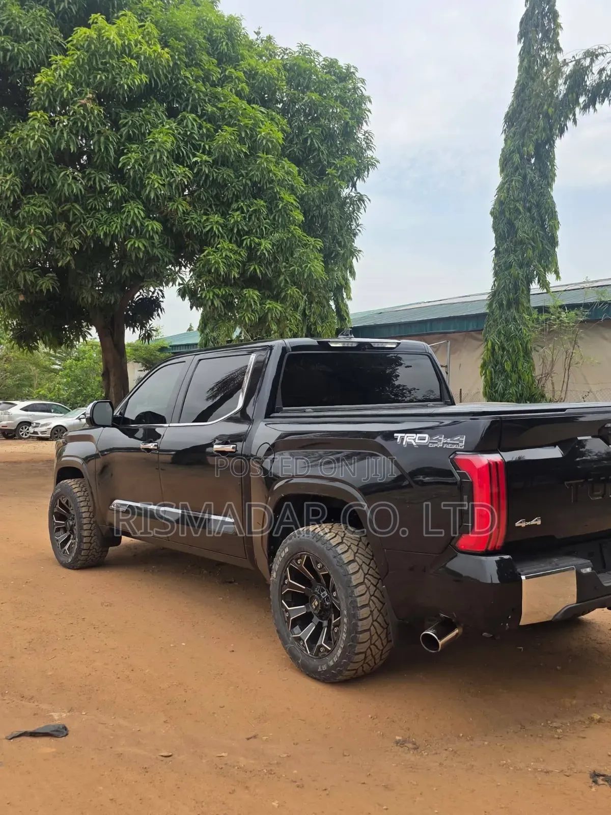 Toyota Tundra 2024 Black
