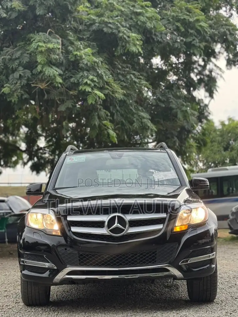 Mercedes-Benz GLK-Class 350 2014 Black