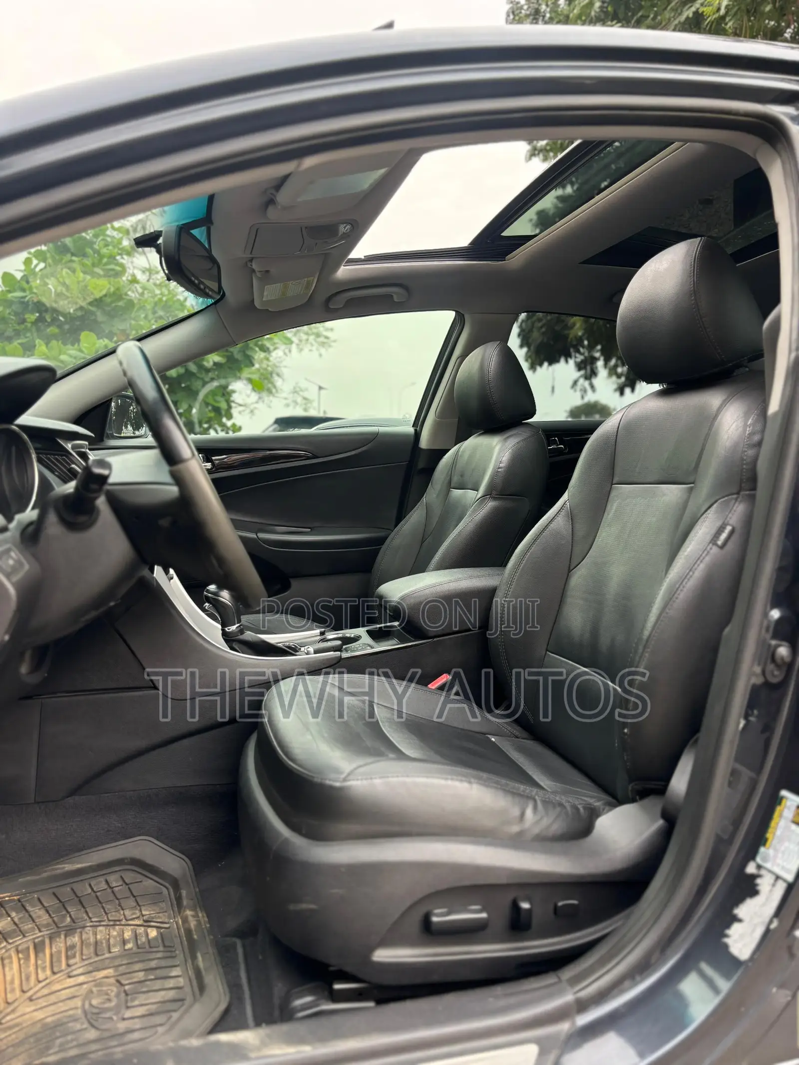 Hyundai Sonata Limited Sedan FWD (2.4L 4cyl 6A) 2012 Gray