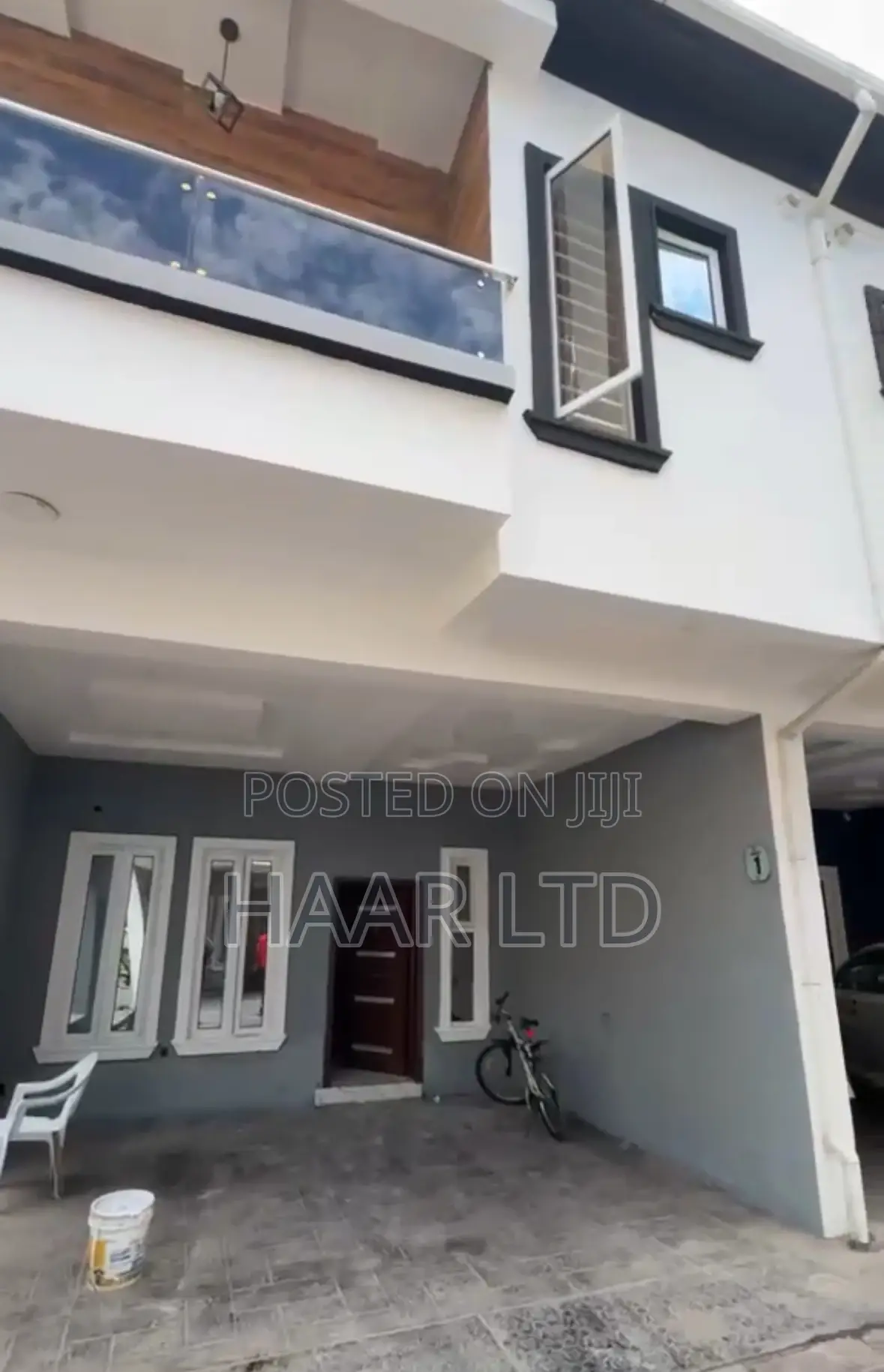 Mini Flat in Lekki Phase 2 for rent