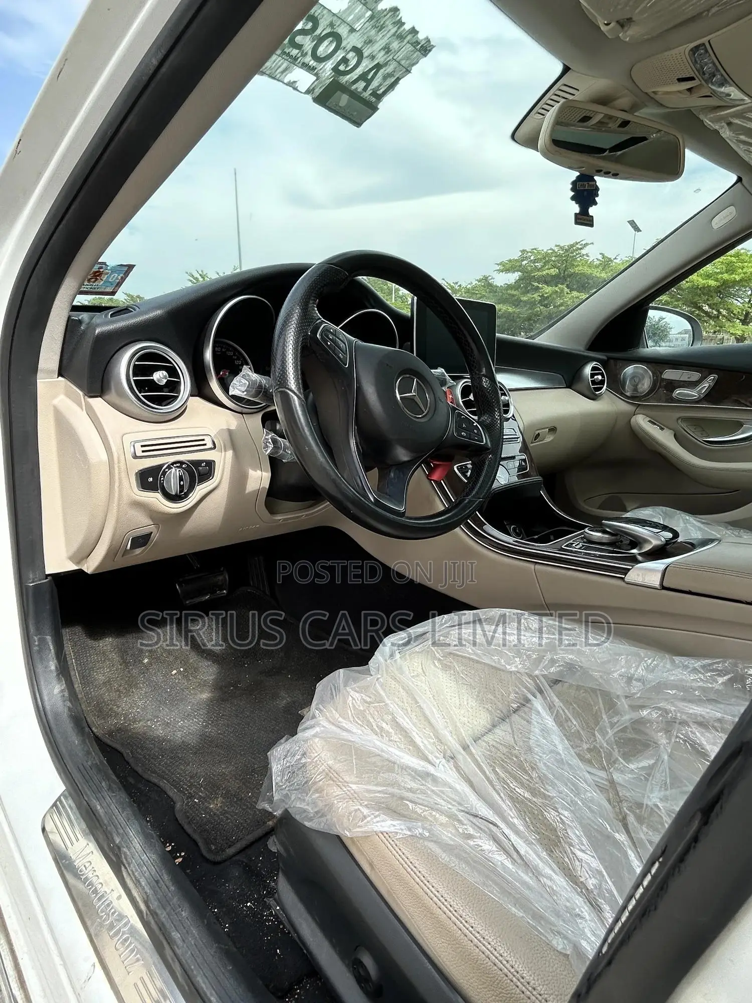 Mercedes-Benz C300 Sport 4dr RWD Sedan (2.0L 4cyl 7A) 2015 White