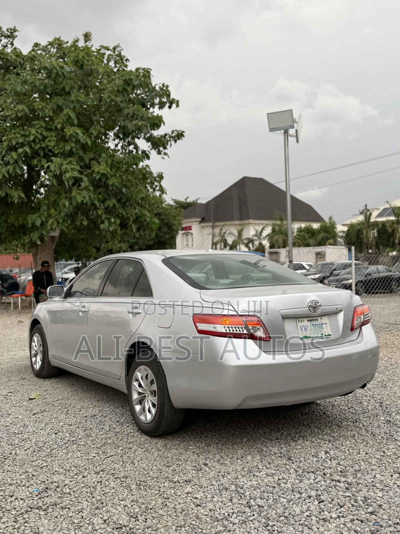 Toyota Camry 2010 Silver