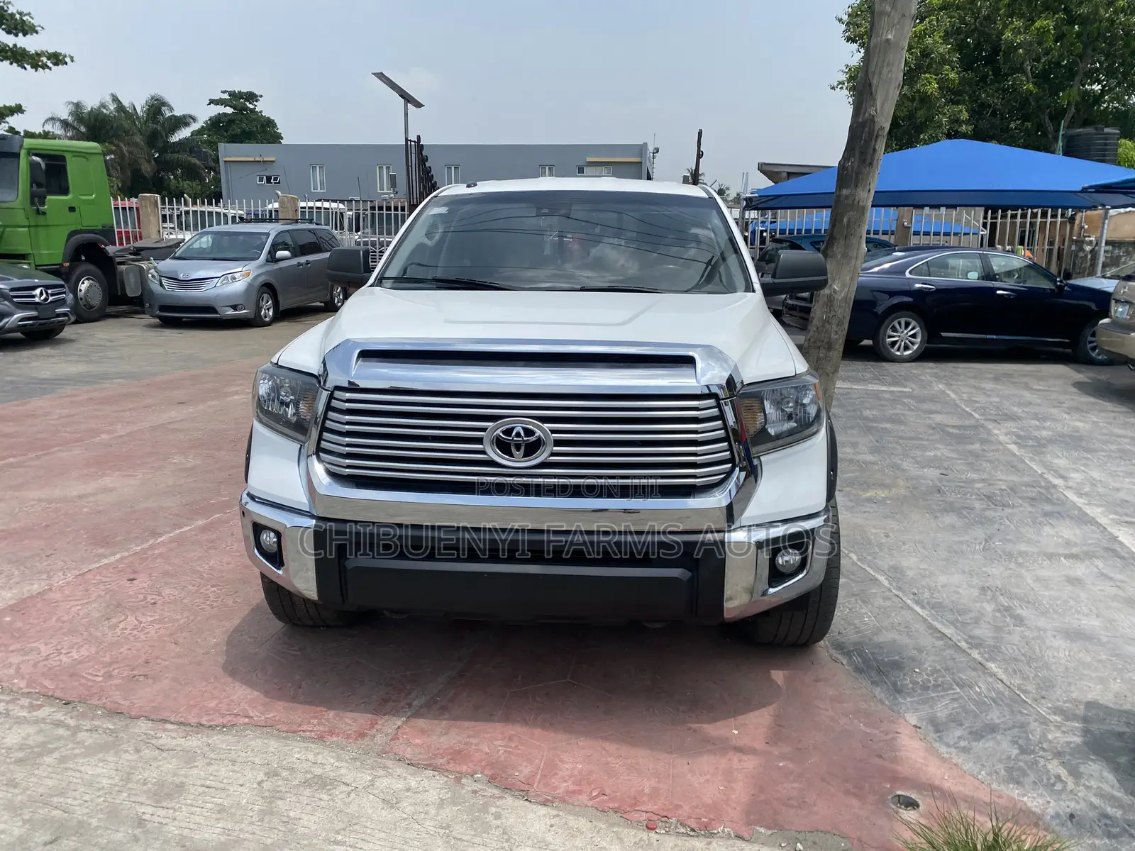 Toyota Tundra 2019 White