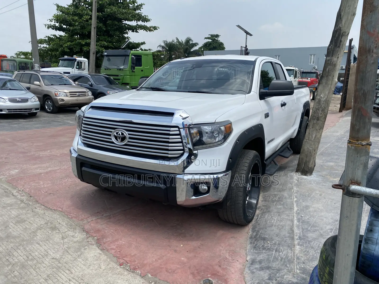 Toyota Tundra 2019 White