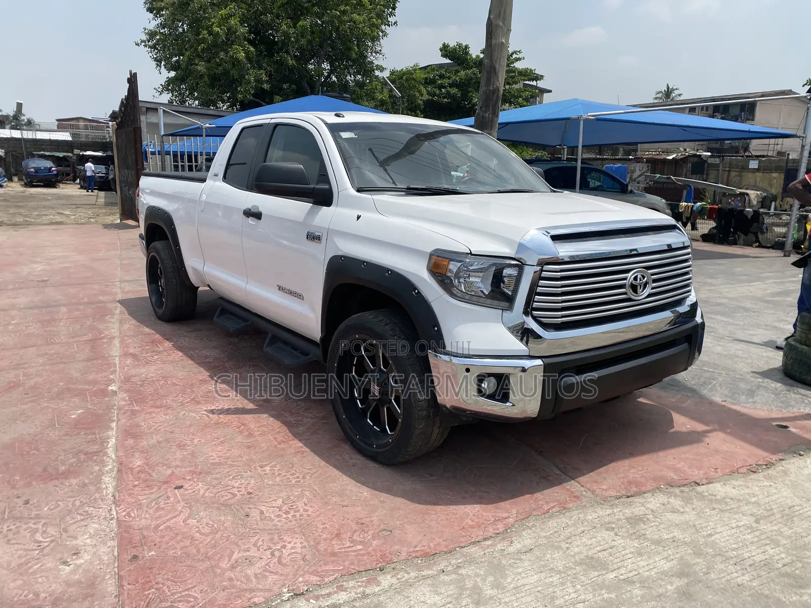 Toyota Tundra 2019 White