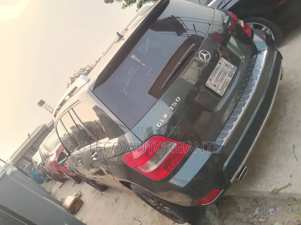 Mercedes-Benz GLK-Class 2011 Black