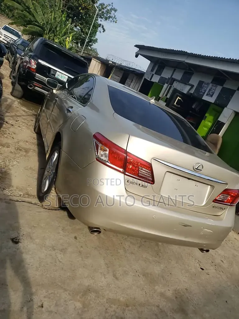 Lexus ES 2016 Gold