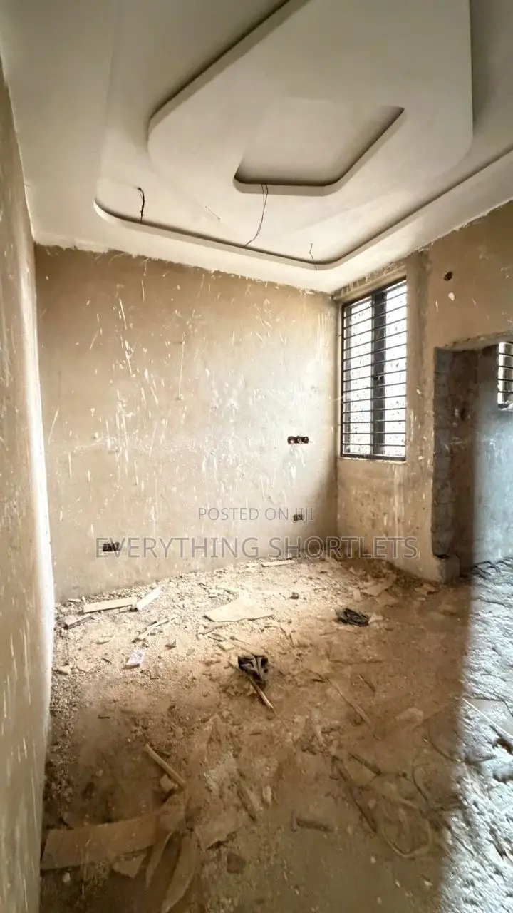 4bdrm Townhouse/Terrace in Apo District for sale