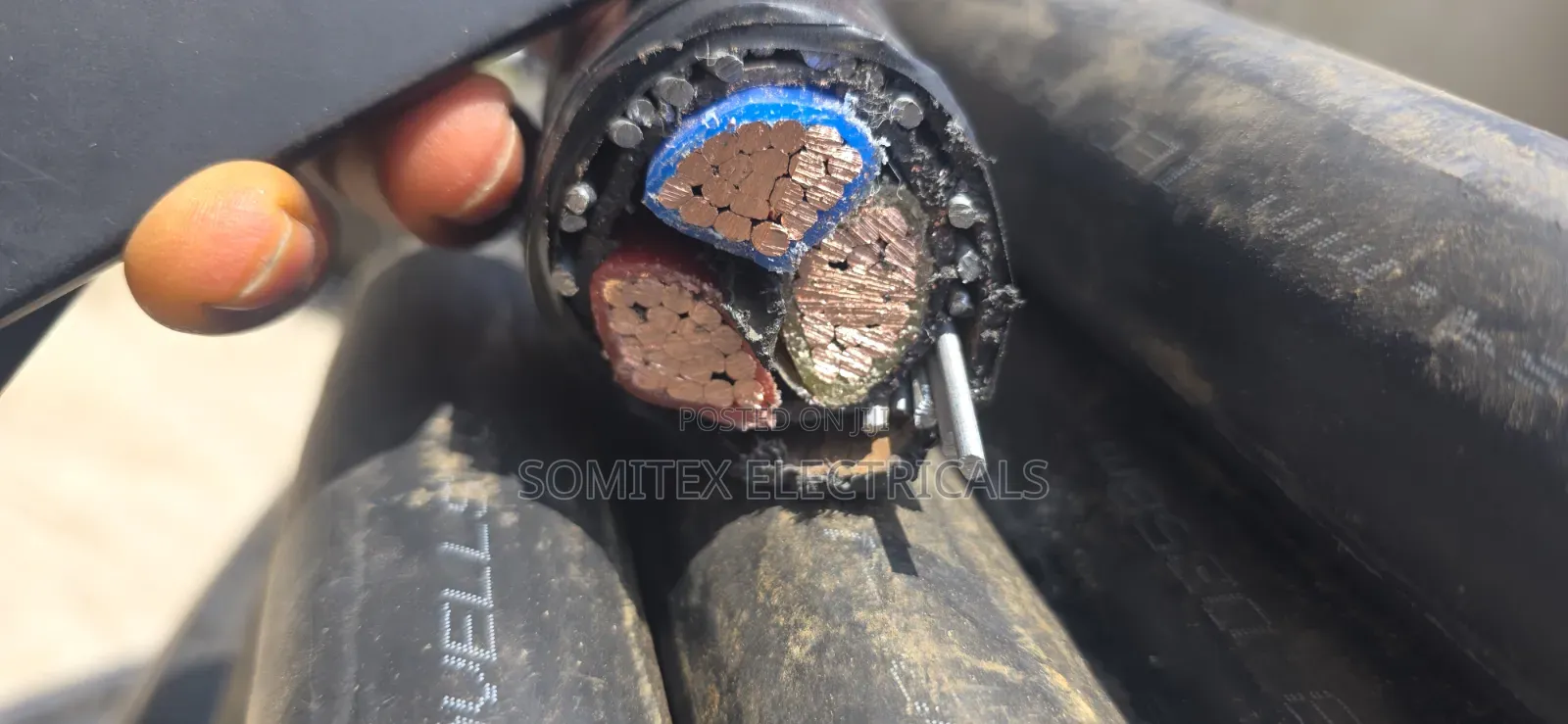 150mmx3core Amoured Harvel England Cable