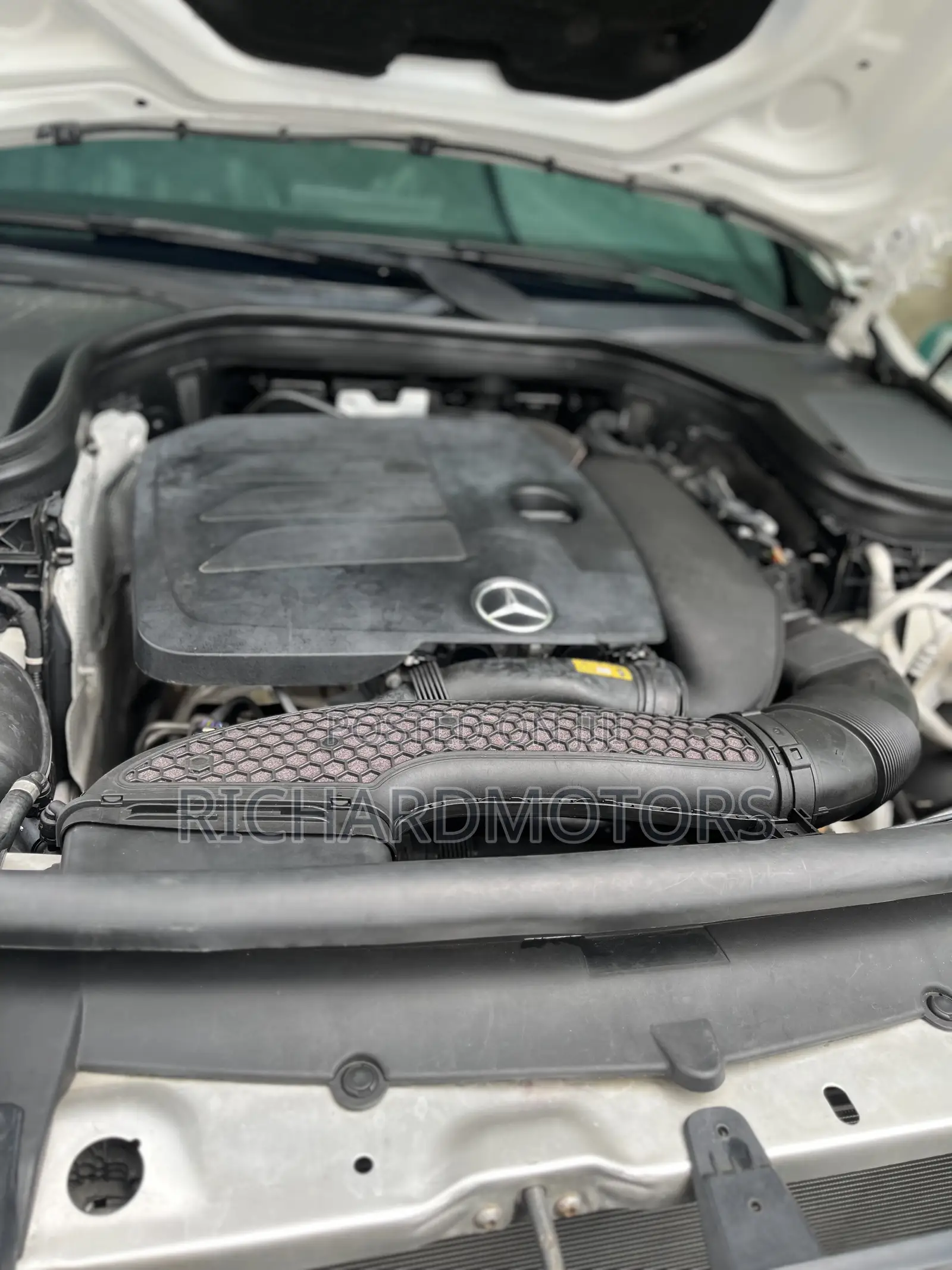Mercedes-Benz GLC-Class 2020 White