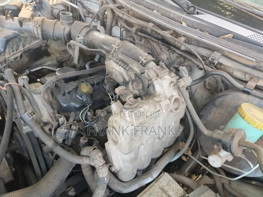 Mitsubishi L200 2013 White
