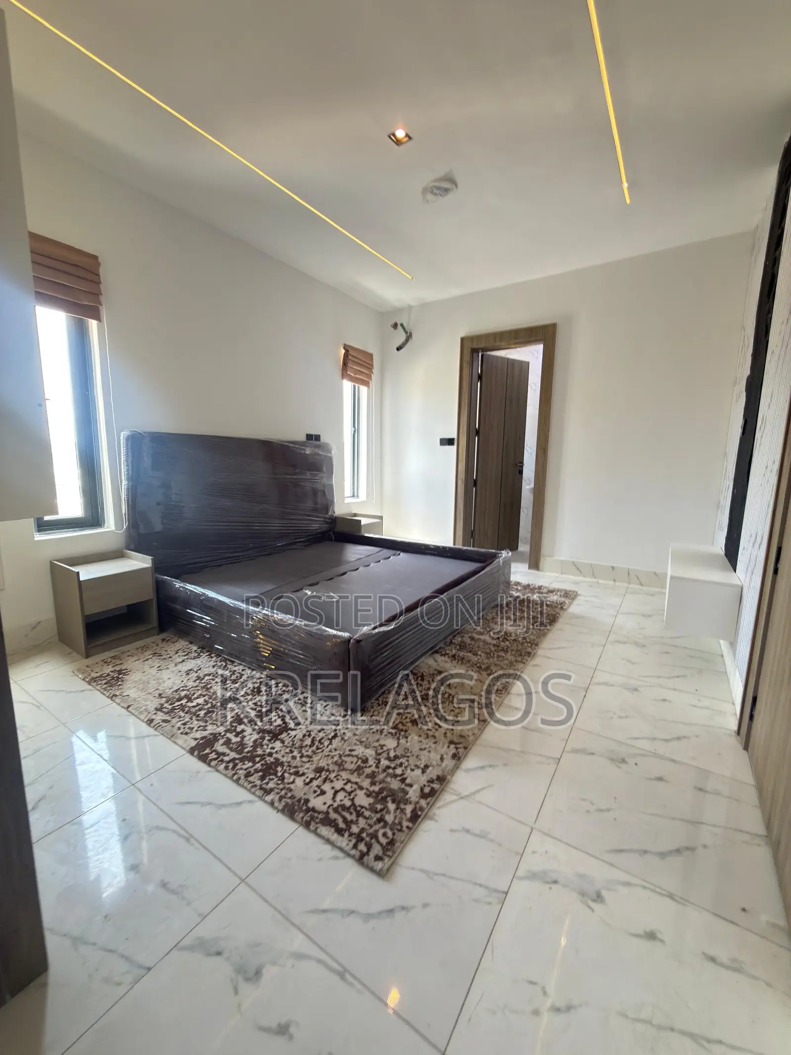 2bdrm Apartment in Lekki Phase 1 for sale