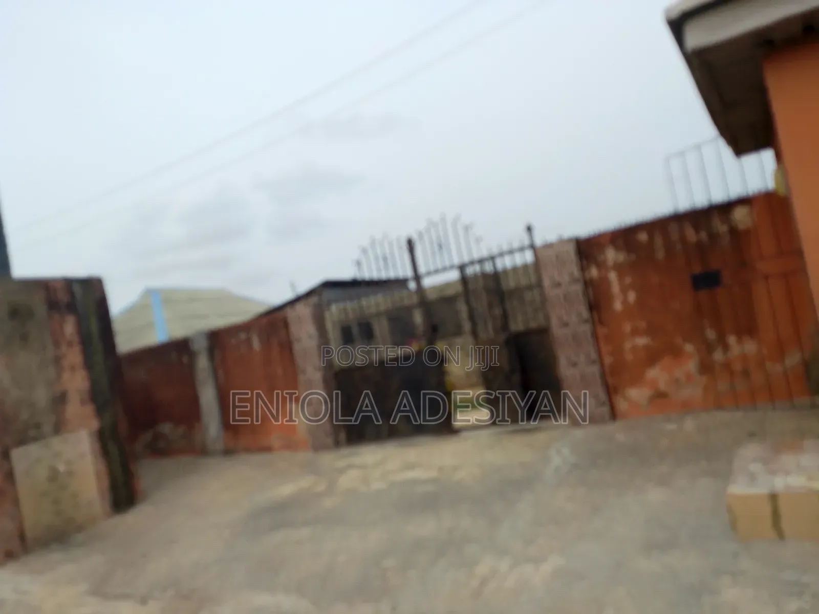 1bdrm Block of Flats in Bomoda Oku Dagota, Igbogbo for rent