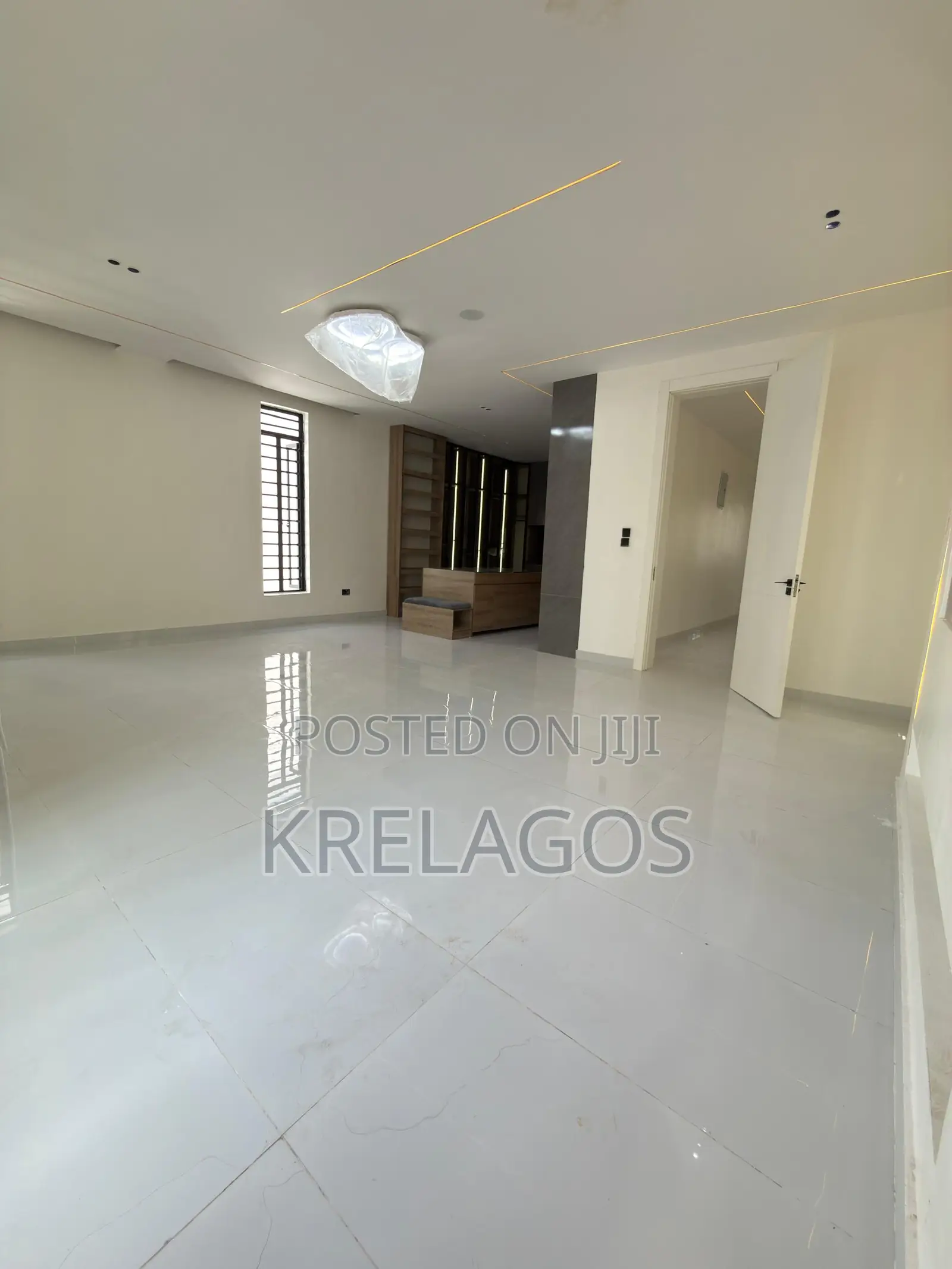 5bdrm Duplex in Lekki Phase 1 for sale