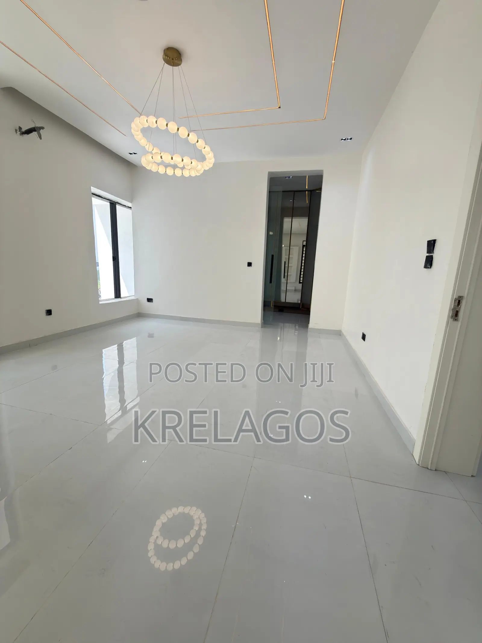 5bdrm Duplex in Lekki Phase 1 for sale