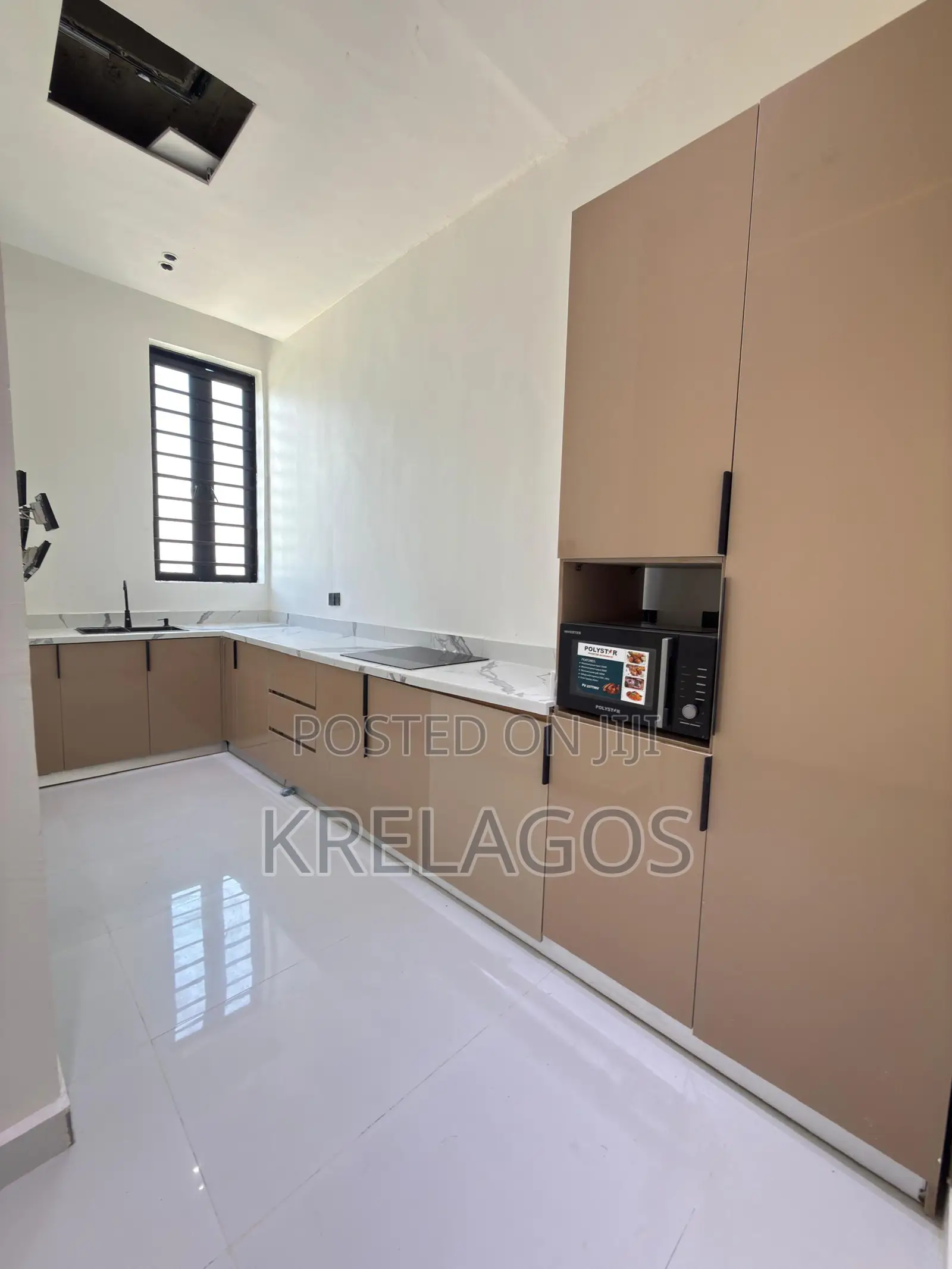 5bdrm Duplex in Lekki Phase 1 for sale