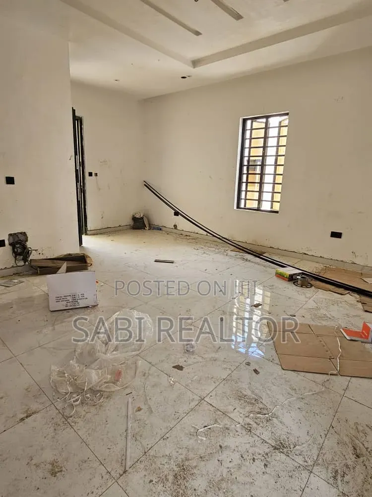 Furnished 4bdrm Duplex in Adeniyi Jones for sale