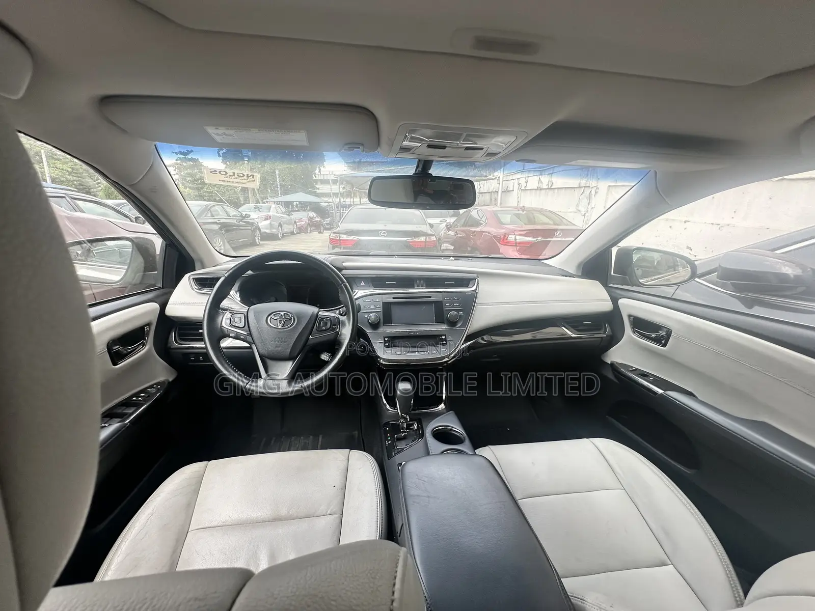 Toyota Avalon XLE 4dr Sedan (3.5L 6cyl 6A) 2014 Gold